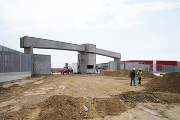 <span>MEJORAMIENTO DE SUELO EN PLANTA DE EFLUENTE INDUSTRIAL NUEVA PLANTA SANTA ROSA NORTE DE CORPORACIÓN LINDLEY (COCA COLA)</span><i>→</i>