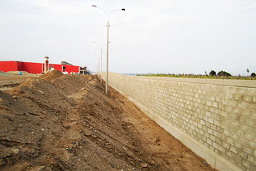 <span>CONFORMACIÓN BASES DE PAVIMENTOS NUEVA PLANTA SANTA ROSA NORTE DE CORPORACIÓN LINDLEY (COCA COLA)</span><i>→</i>